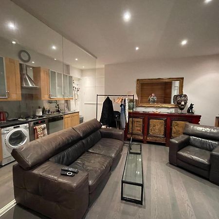 Large Studio Flat In Kensington Лондон Экстерьер фото