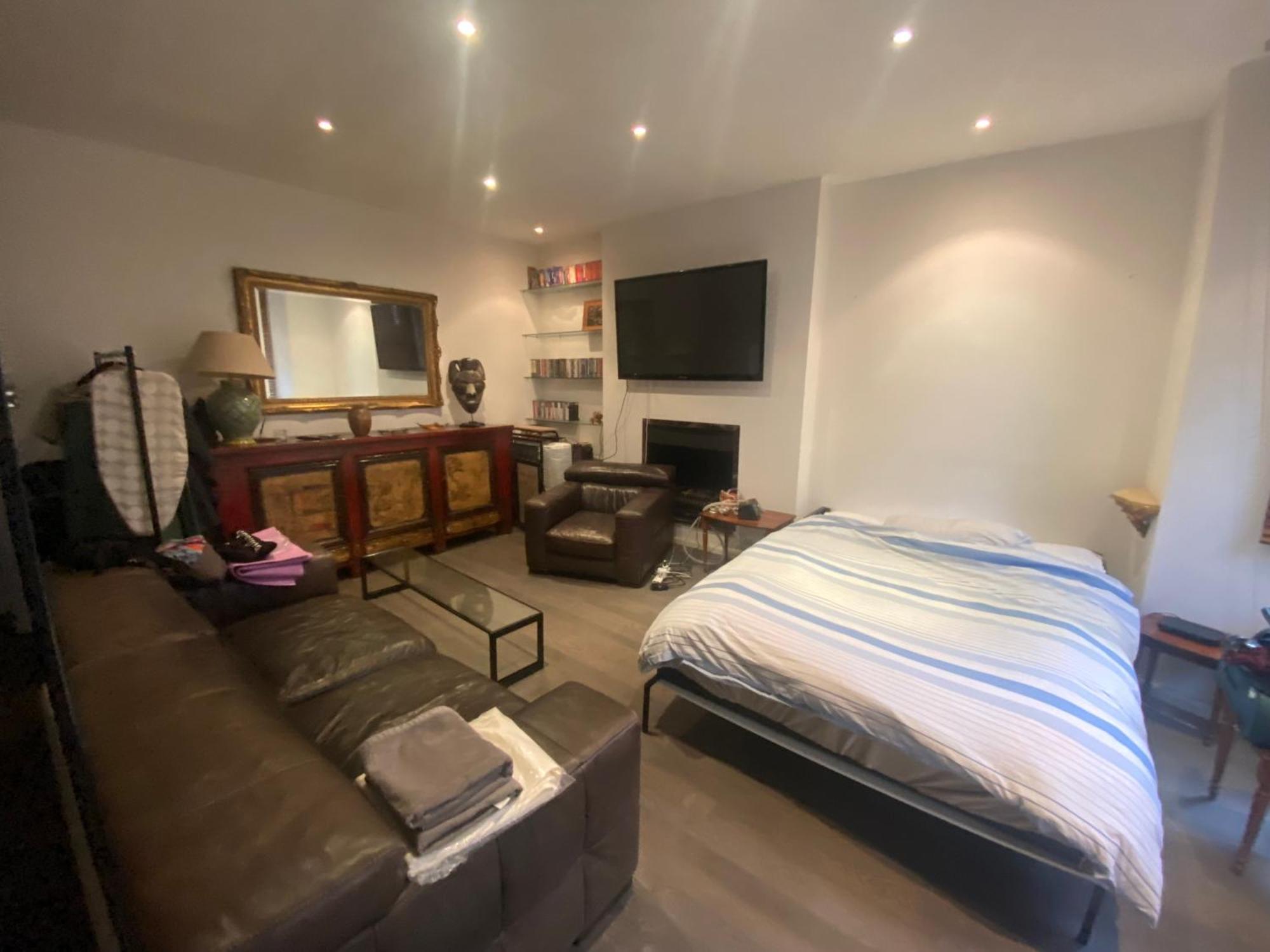 Large Studio Flat In Kensington Лондон Экстерьер фото